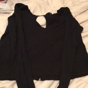 Black long sleeve crop top
